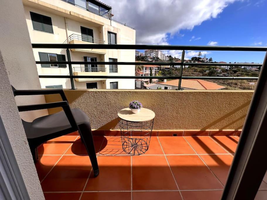 By The Sea - Apartamento Acolhedor E Relaxante. Caniço Dış mekan fotoğraf